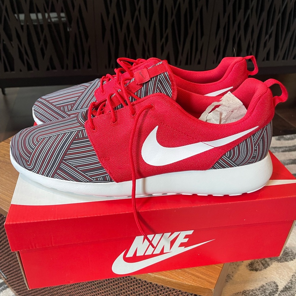 Nike Red and Black Patterned Sneakers